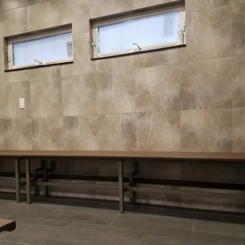 Mikvah bench (new)